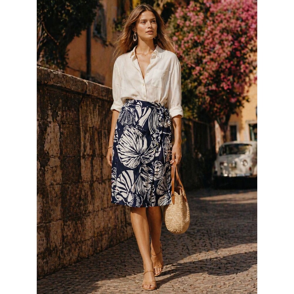 Nicole Miller women’s Seashells Linen Wrap Skirt Size M Navy & Off White - Picture 10 of 15